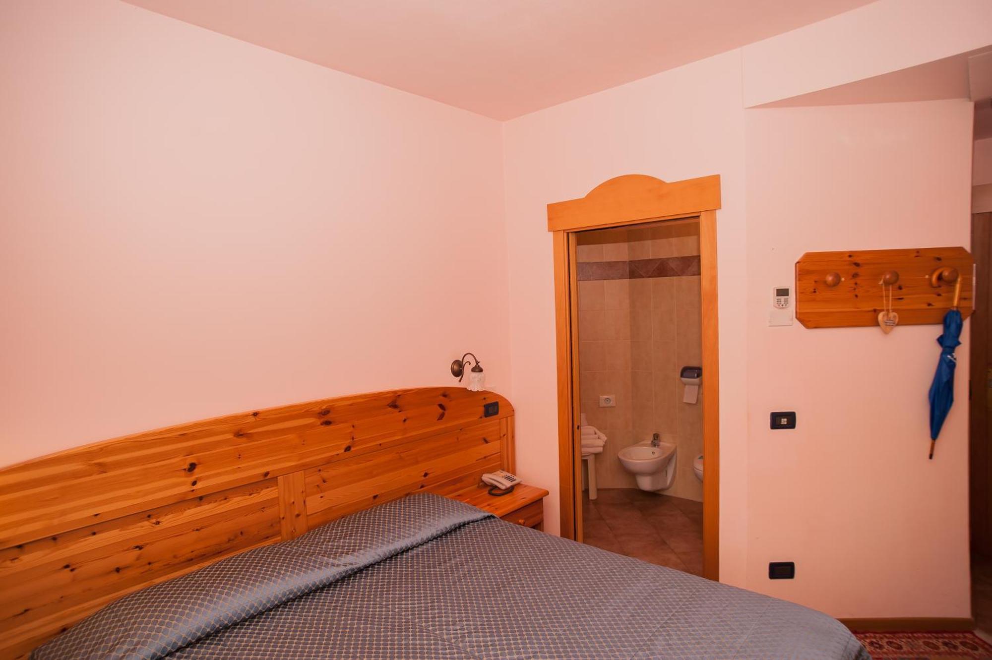 Hotel Vittoria Рива-дель-Гарда Номер фото